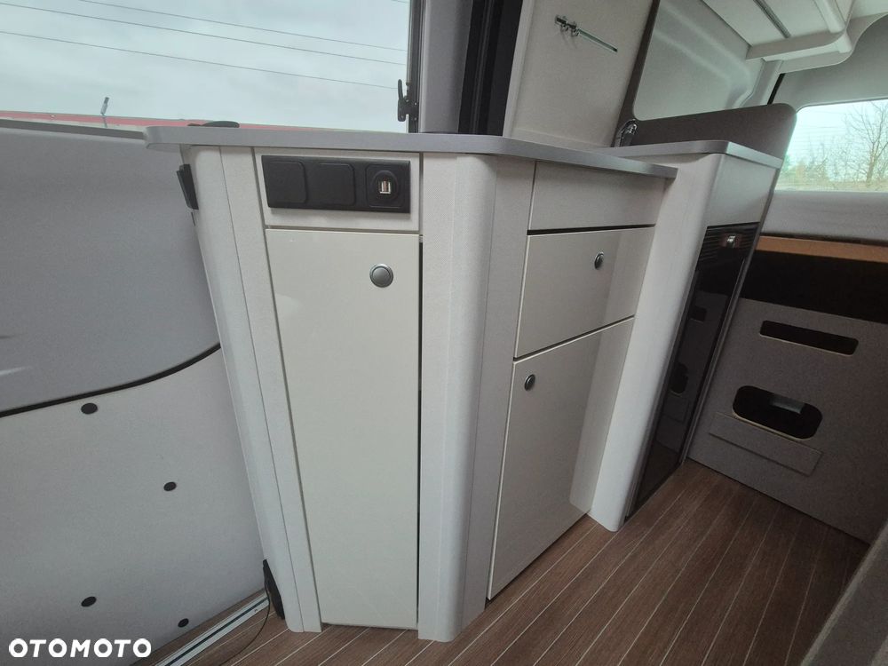 Carado 4x4 170KM CV590 FV23% MAX doposażony HAK kamper van kampervan - 14