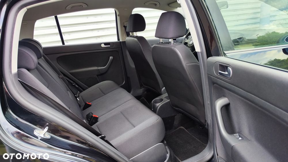 Volkswagen Golf Plus - 26