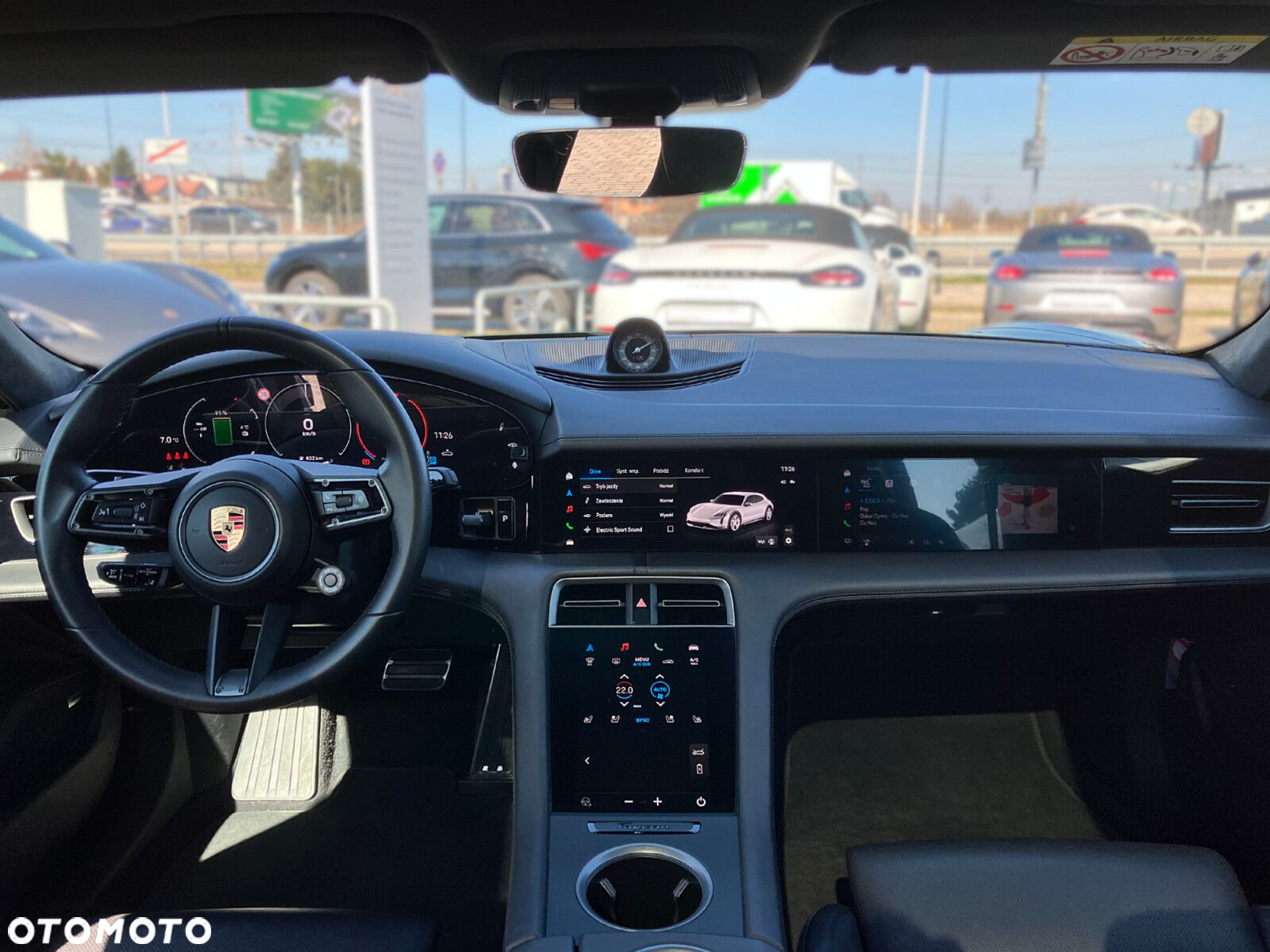 Porsche Taycan - 17