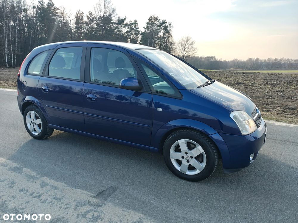 Opel Meriva 1.6 16V Essentia - 10