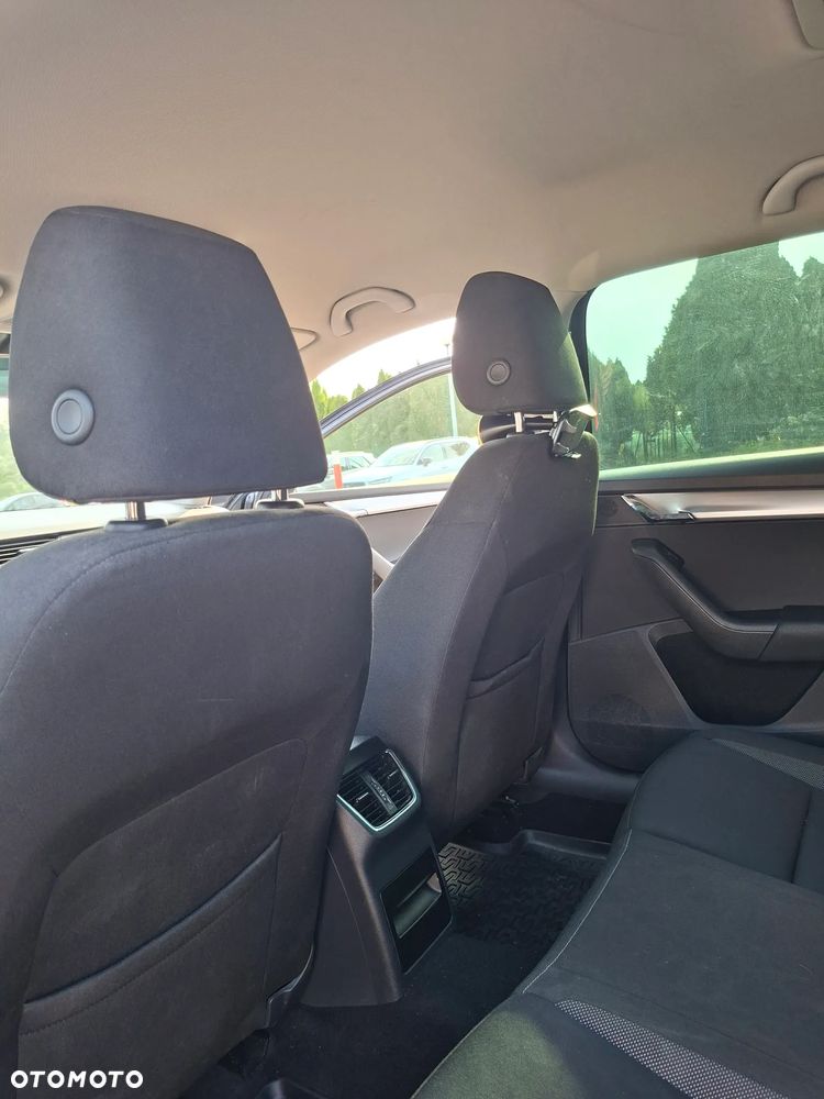 Skoda Octavia 1.4 TSI Ambition - 11