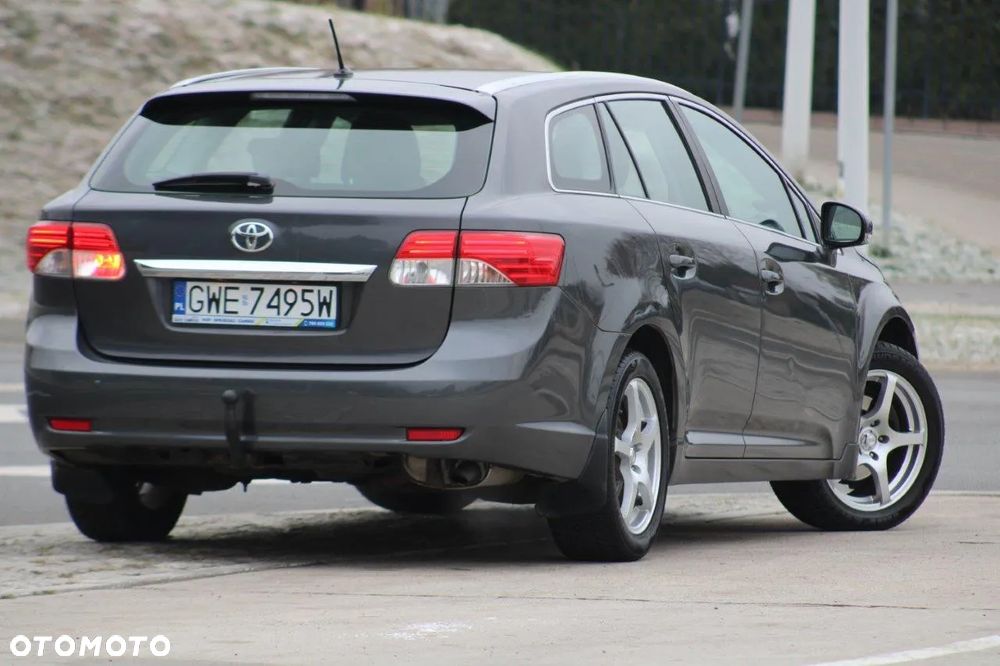 Toyota Avensis 1.6 Business Edition - 5