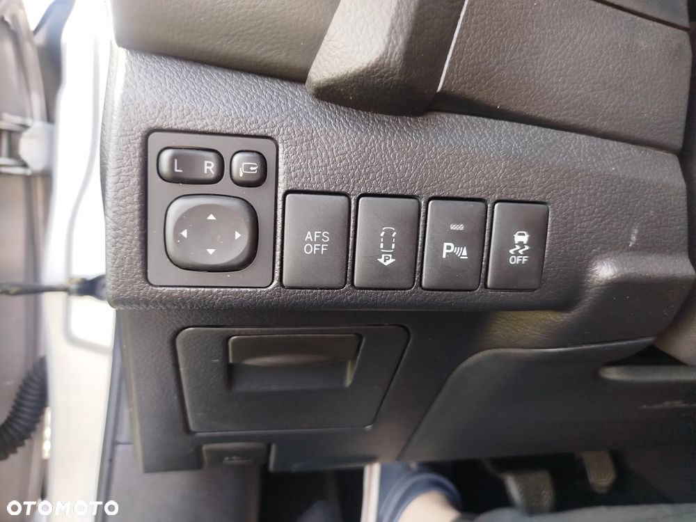 Toyota Auris - 30