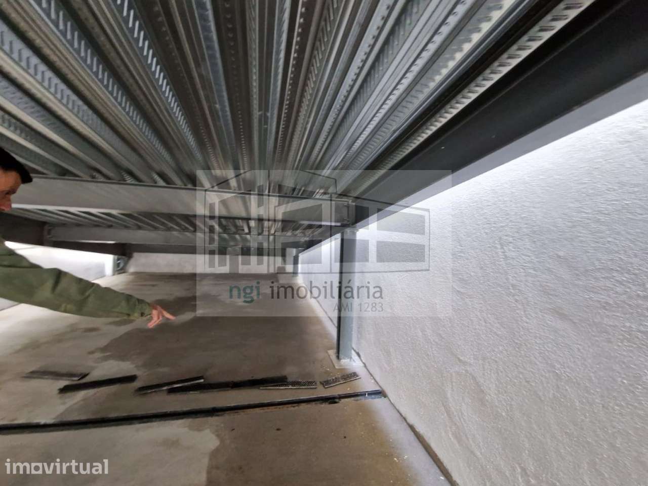 Armazém em Sacavém e Prior Velho - Grande imagem: 3/10