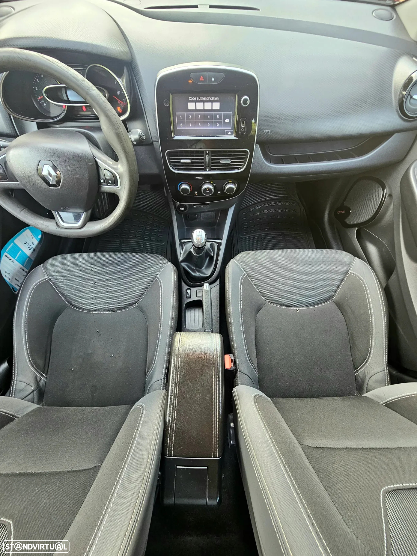 Renault Clio Sport Tourer 1.5 dCi Zen - 9