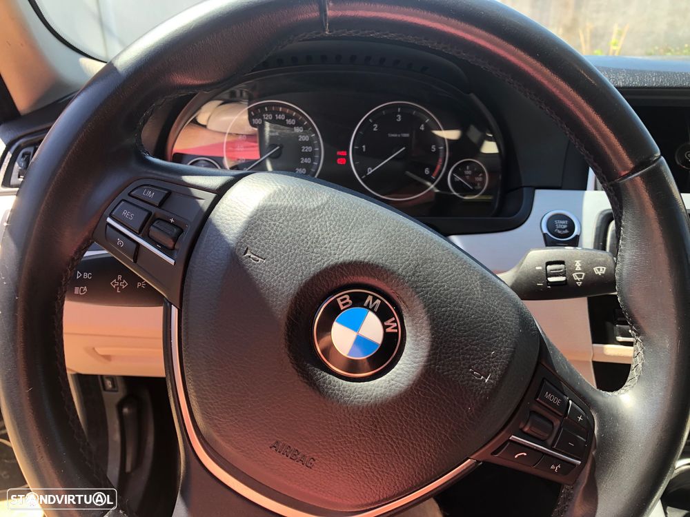 BMW 520 d Line Luxury Auto - 3