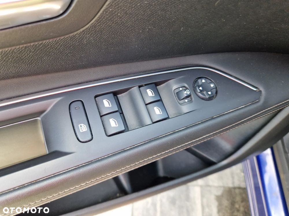 Peugeot 3008 - 12