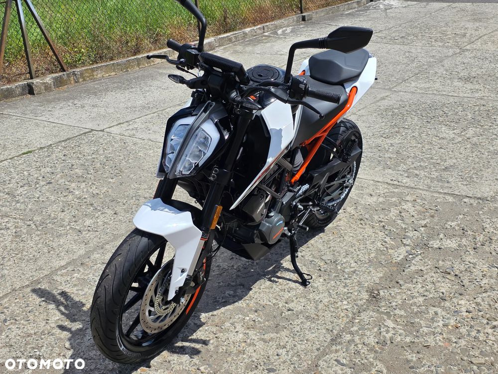 KTM Duke 125 - 13