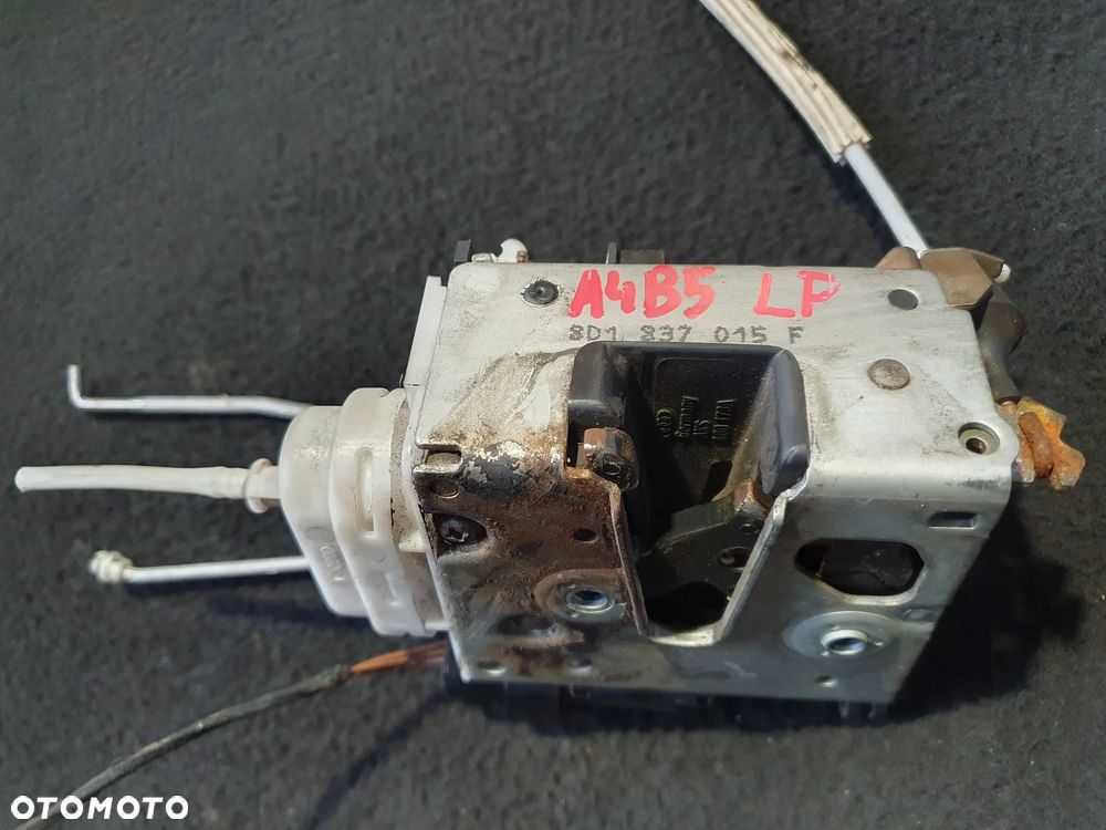 AUDI A4 B5 ZAMEK DRZWI LEWY PRZÓD 8D1837015F ORYGINAŁ POSIADAM 2 SZT - 6