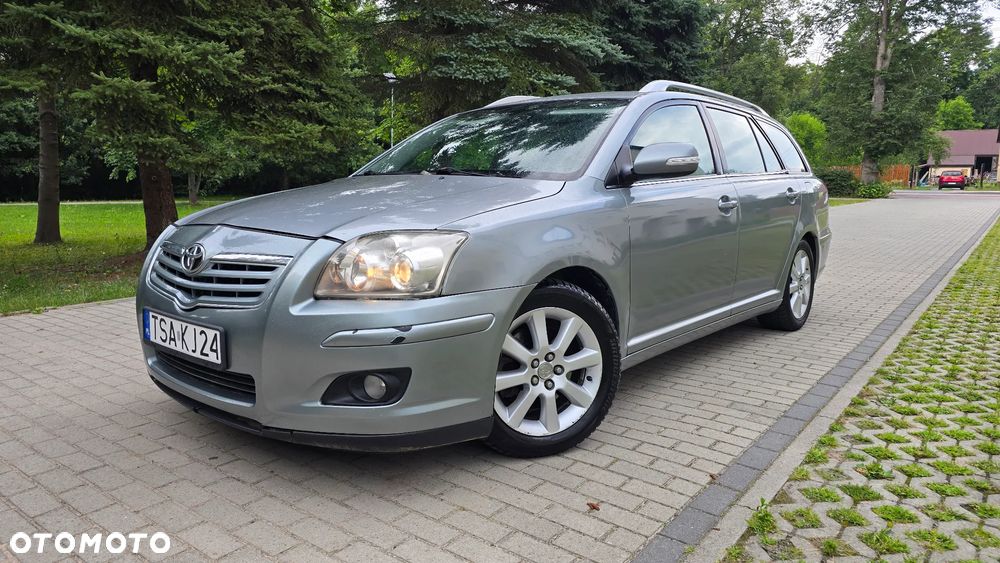 Toyota Avensis 2.0 D-4D Premium - 2