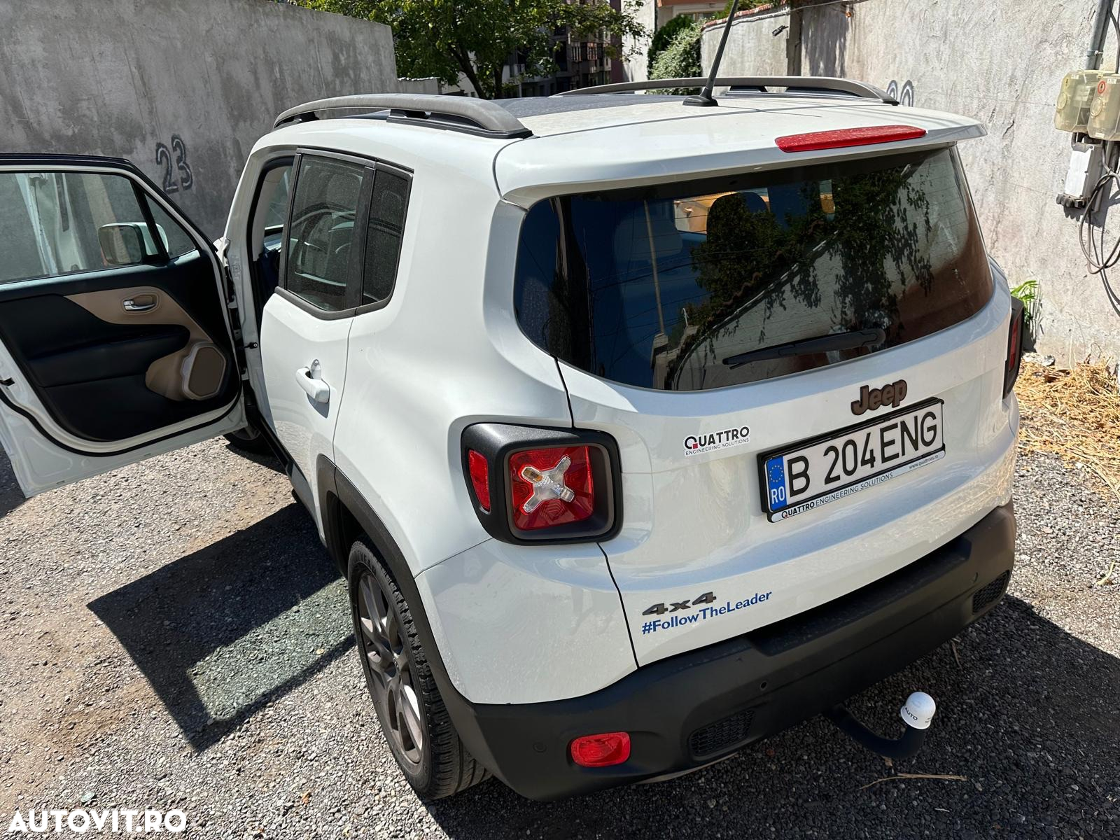 Jeep Renegade 2.0 M-Jet 4x4 AT 75th Anniversary - 11