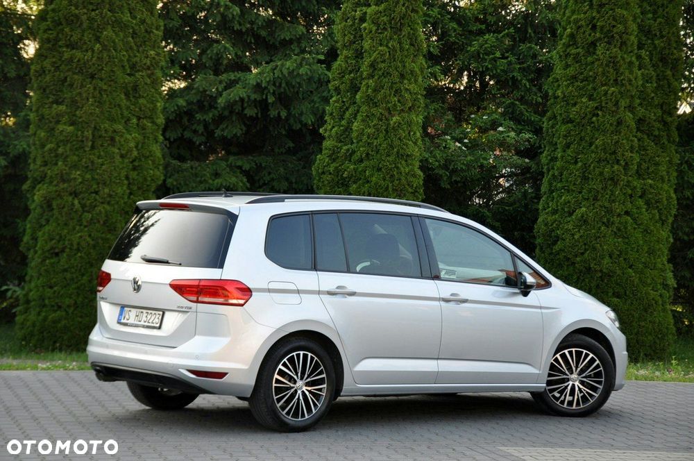 Volkswagen Touran - 5