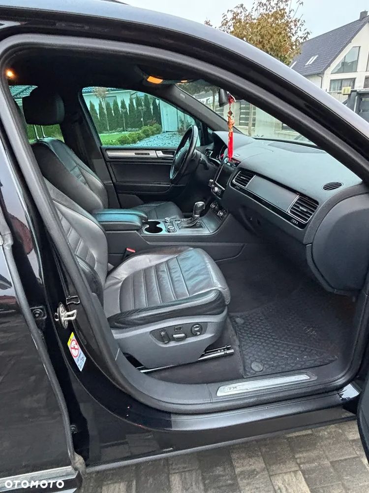 Volkswagen Touareg 3.0 V6 TDI BMT Perfectline R-Style - 9