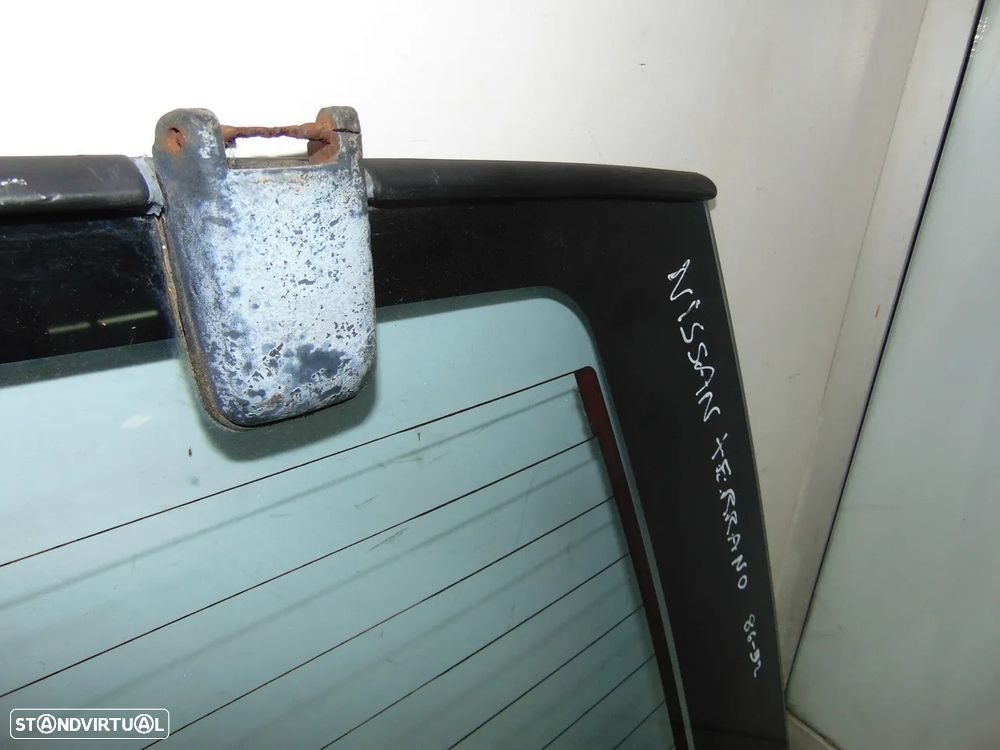 Nissan terrano vidro mala - 6