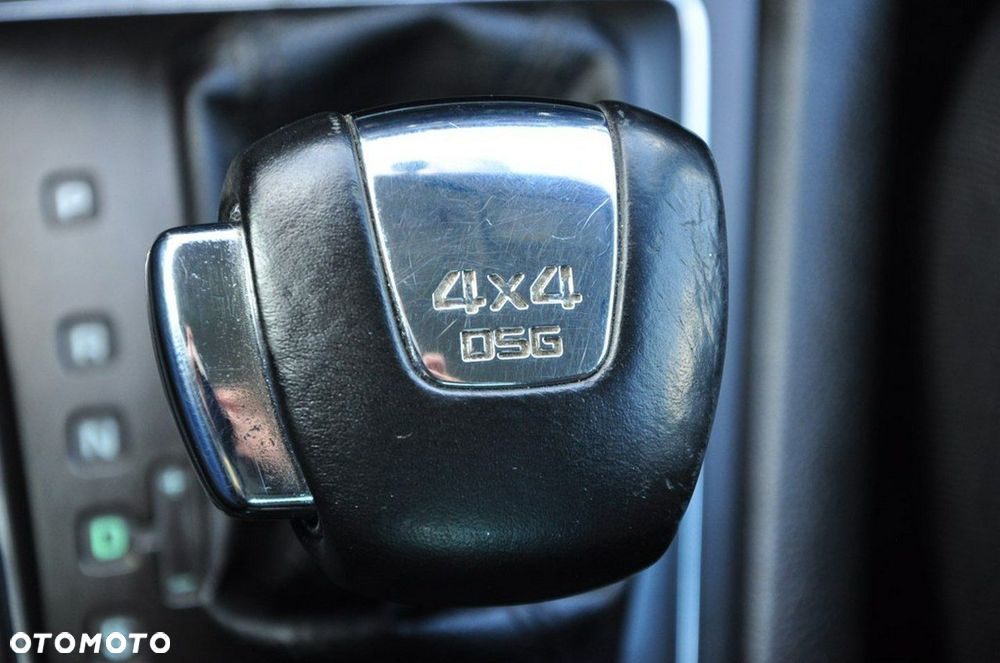 Skoda Yeti 2.0 TDI DSG 4x4 FAMILY - 37