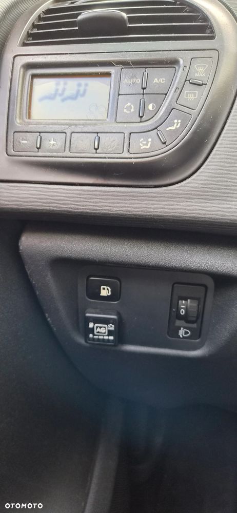 Citroën C4 Grand Picasso 1.8 16V Advance - 24