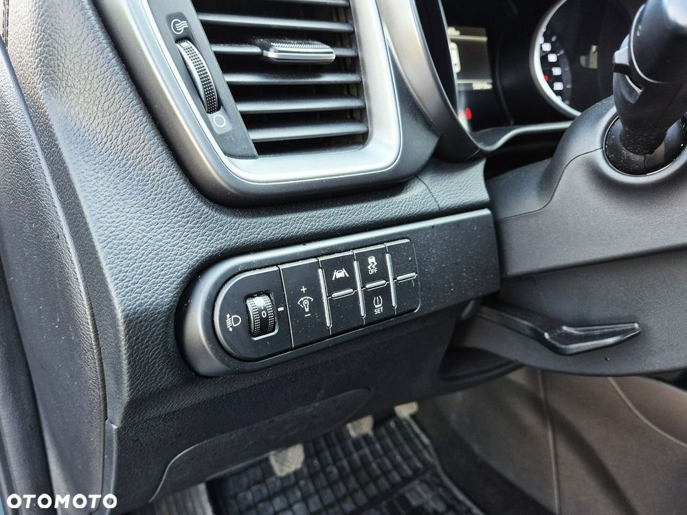 Kia Ceed 1.5 T-GDI M DCT - 13