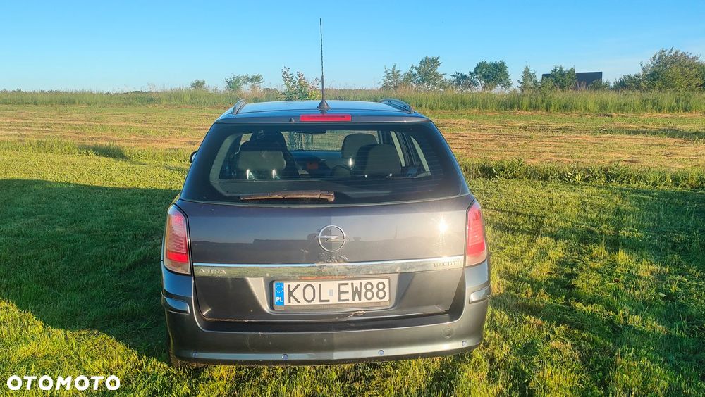 Opel Astra 1.9 CDTI DPF Cosmo - 2