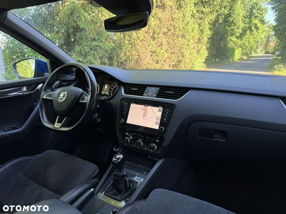 Skoda Octavia 2.0 TDI RS - 28