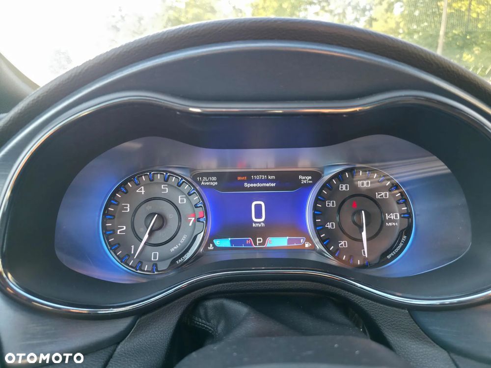 Chrysler 200 - 15