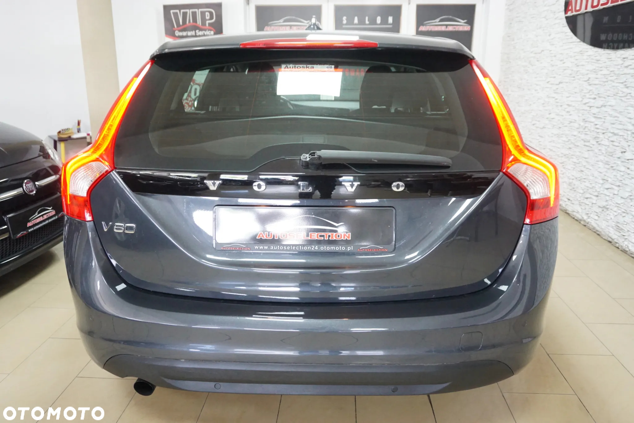 Volvo V60 D3 Momentum - 9