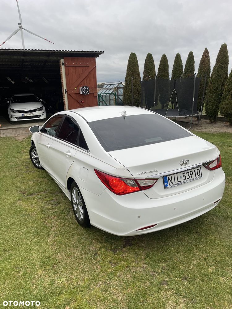 Hyundai Sonata - 5