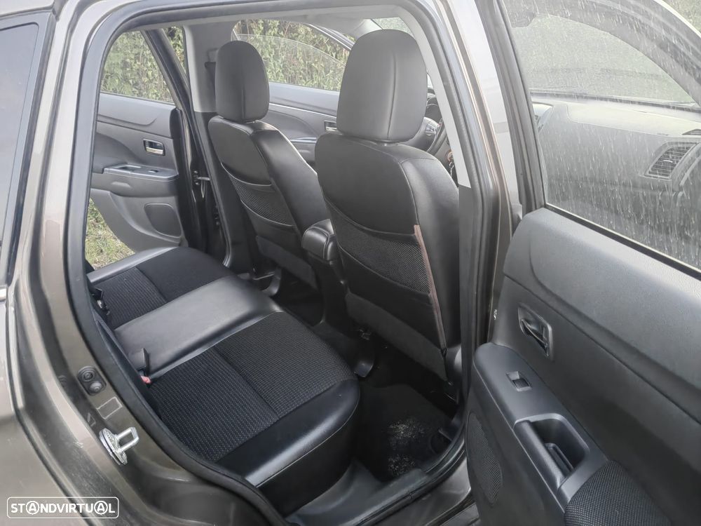 Citroën C4 Aircross - 11