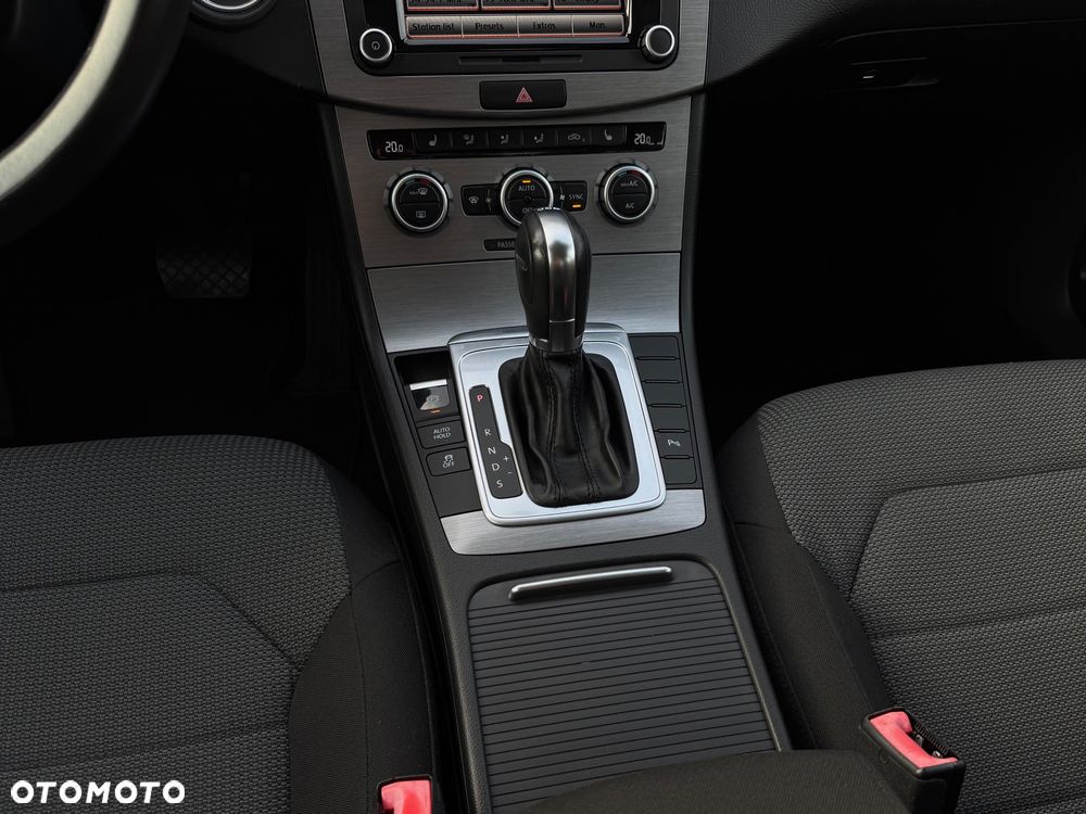 Volkswagen Passat 1.8 TSI DSG Comfortline - 17