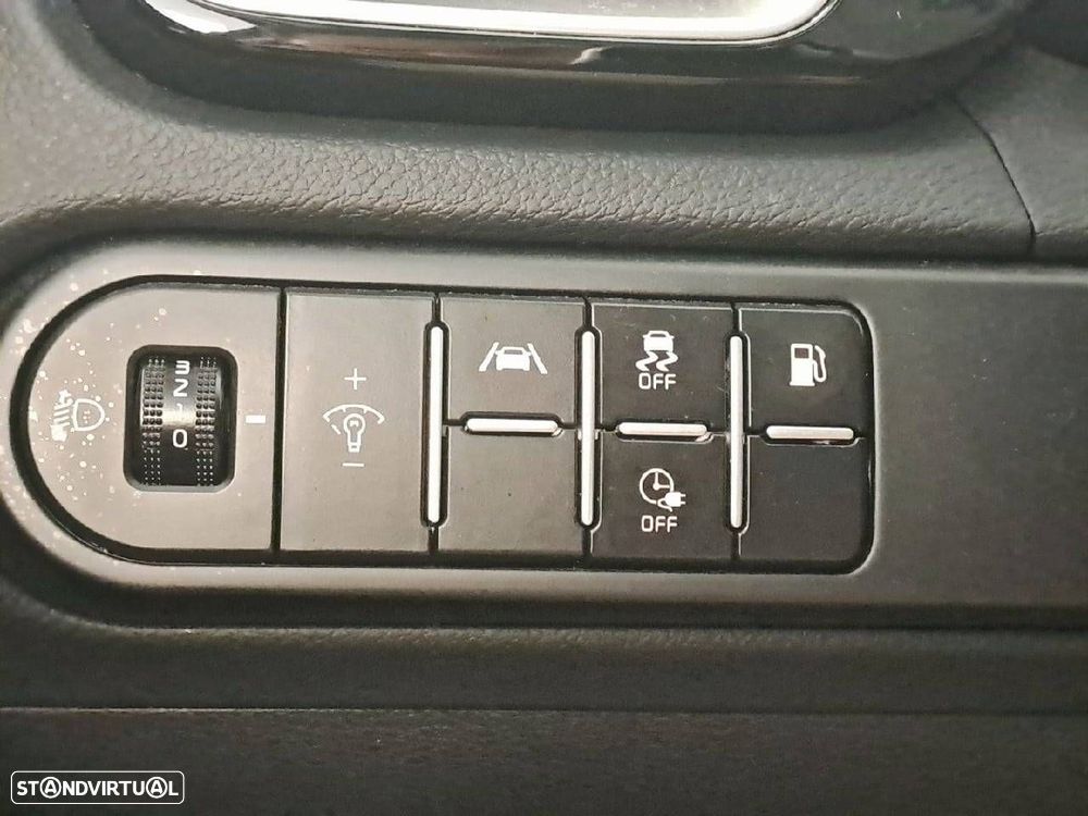 Kia XCeed 1.6 GDi PHEV Drive - 12