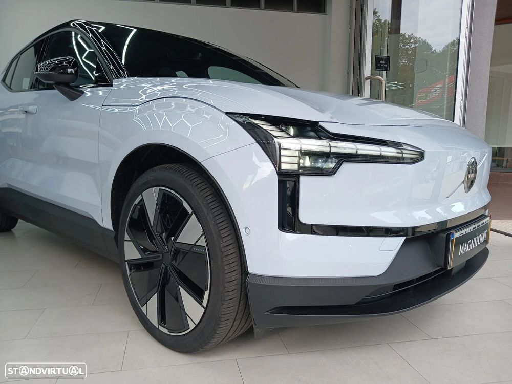 Volvo EX30 69 kWh Single Motor Extended Range Ultra - 2