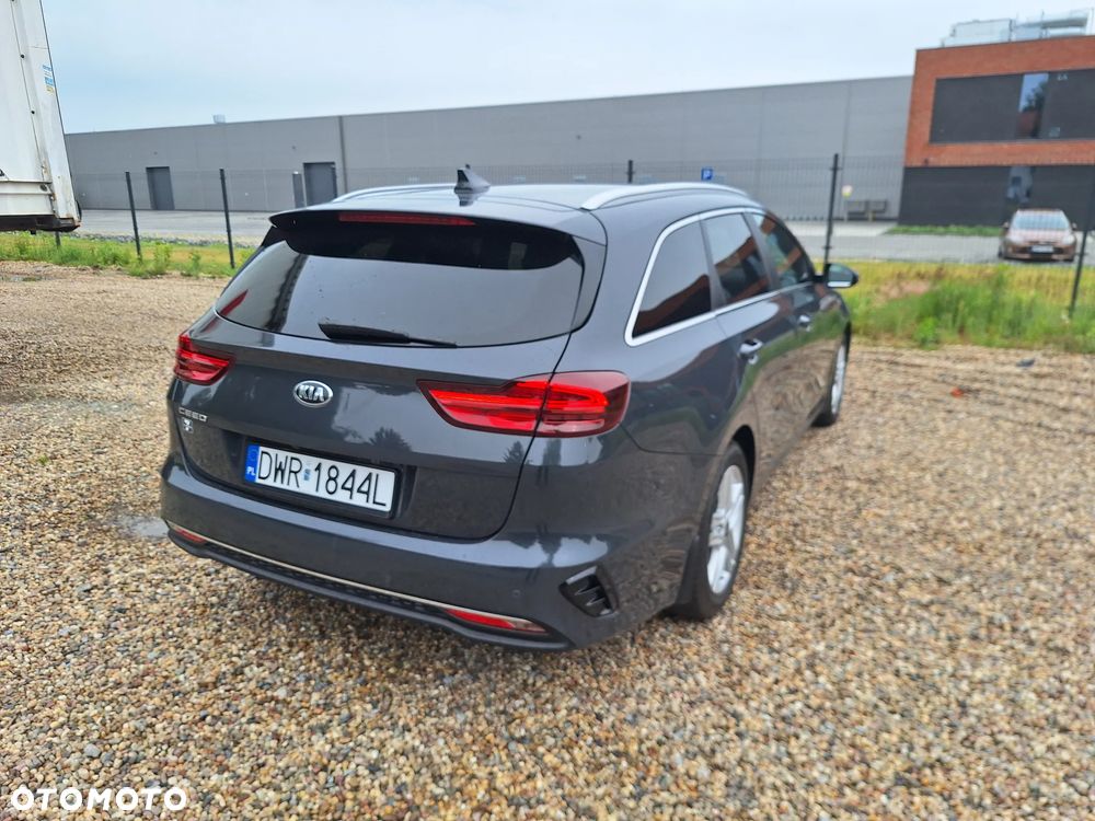 Kia Ceed 1.5 T-GDI DCT7 OPF Vision - 9