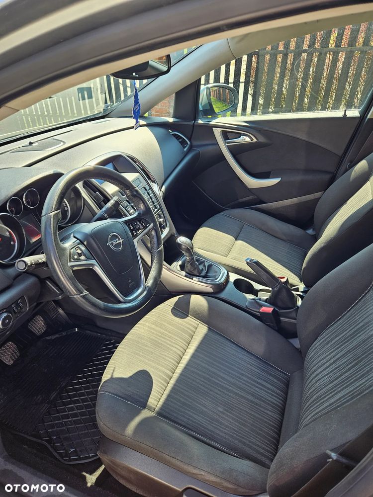 Opel Astra 1.7 CDTI Cosmo - 6