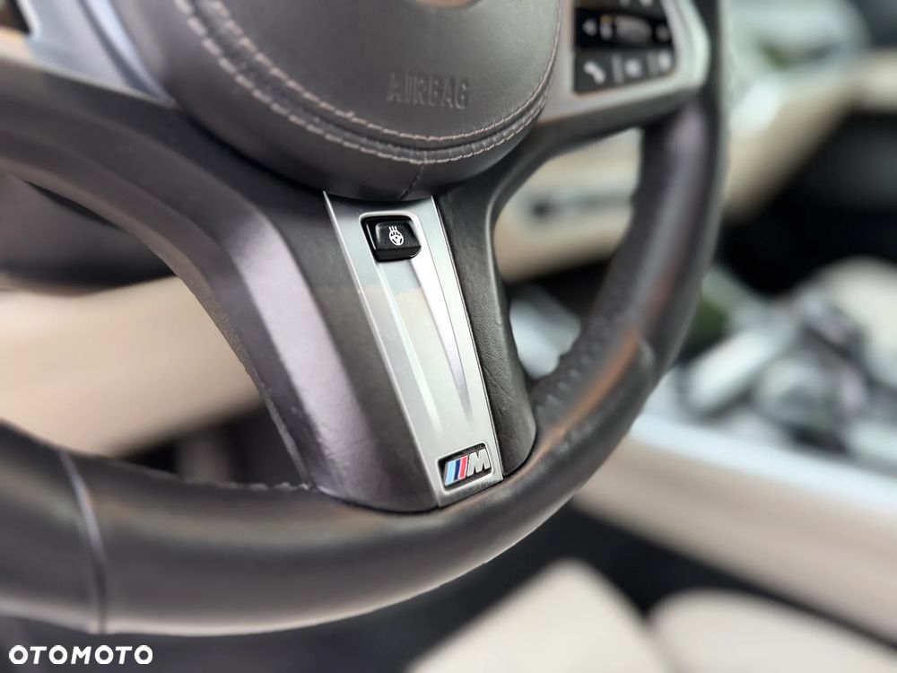 BMW X7 - 22