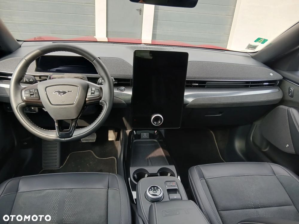 Ford Mustang Mach-E AWD GT - 11