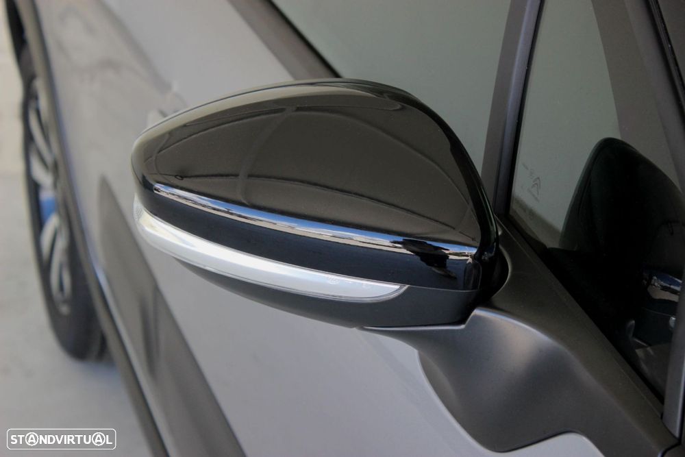 Citroën C3 1.2 PureTech Shine EAT6 - 4