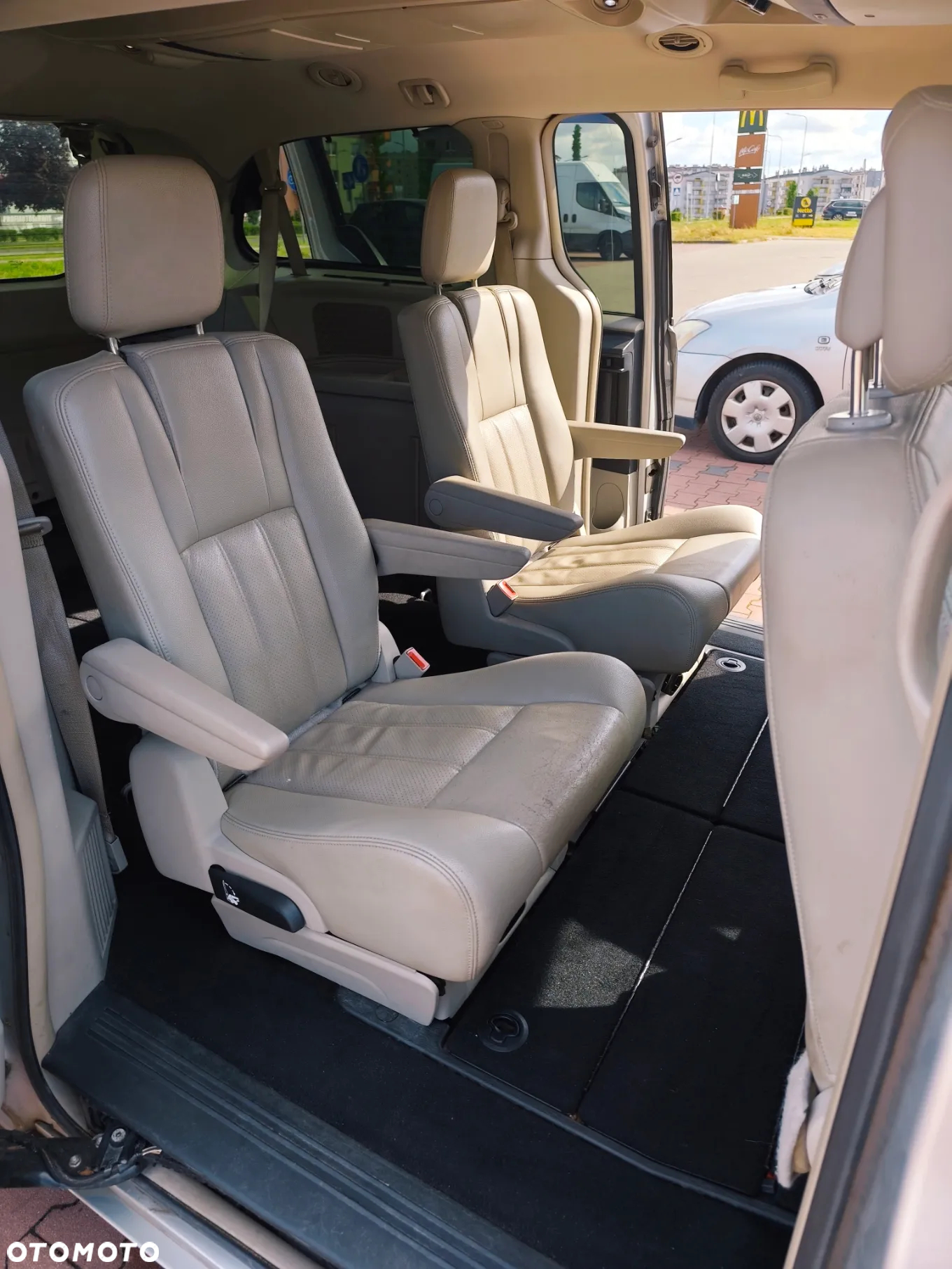 Chrysler Town & Country 3.6 Touring - 18