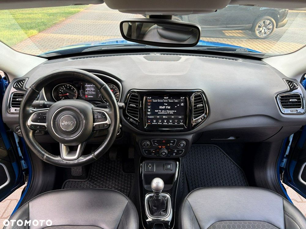 Jeep Compass - 10