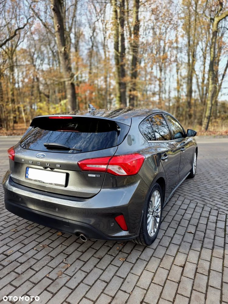 Ford Focus 1.0 EcoBoost Titanium - 4