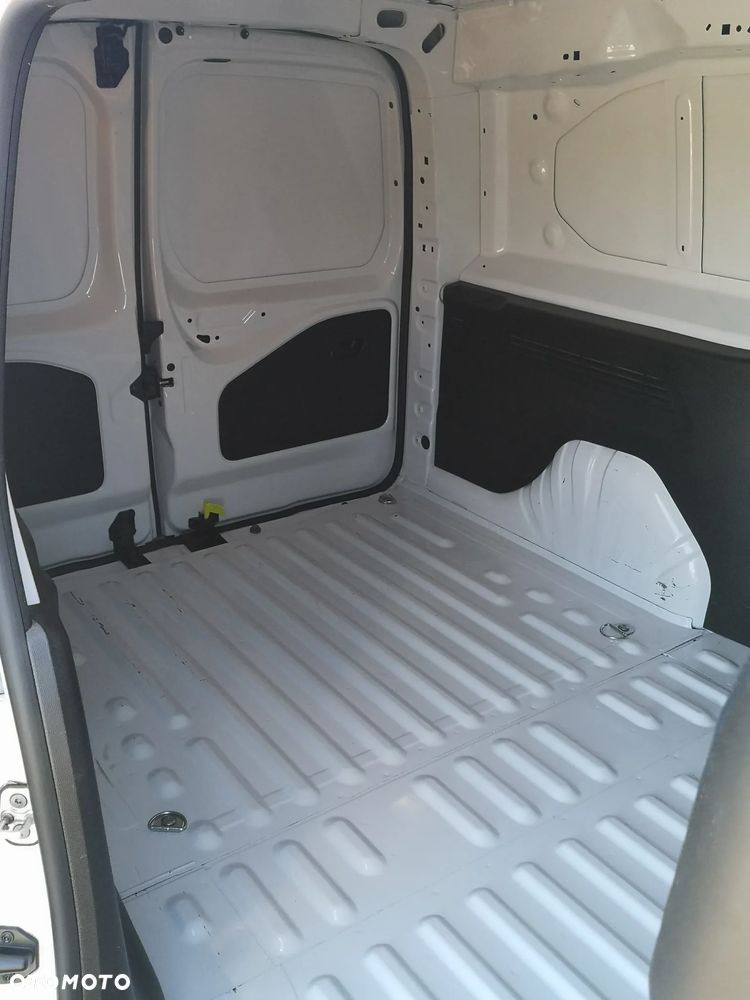 Fiat Doblo - 11