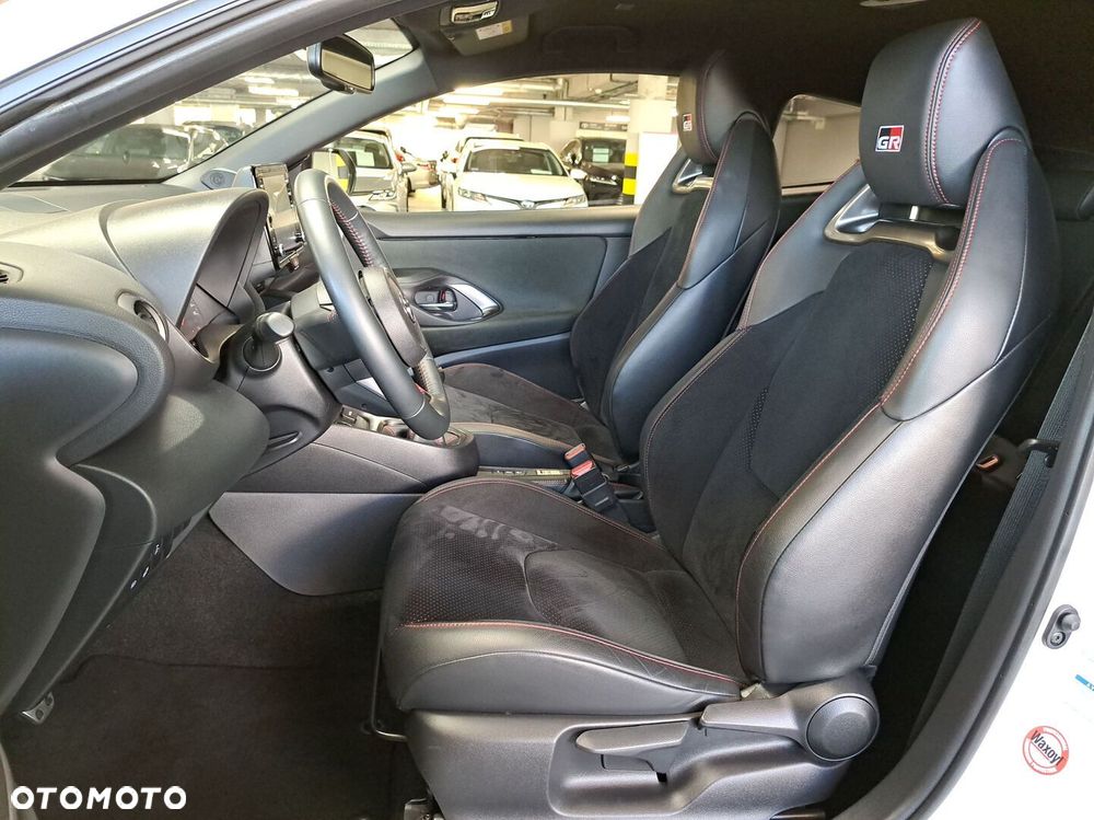 Toyota Yaris - 11
