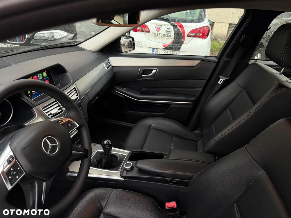 Mercedes-Benz Klasa E 200 BlueTEC - 9