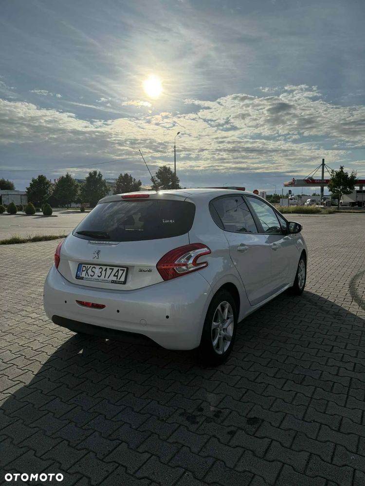 Peugeot 208 1.2 VTi Active - 4