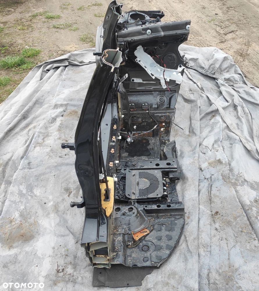 PRÓG FARTUCH ĆWIARTKA LEWA BMW F10 475 BLACK SAPPHIRE METALLIC - 12