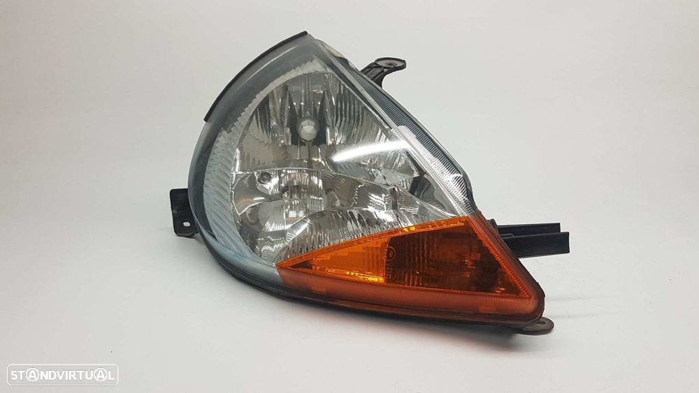 FAROL DIREITO FORD KA (CCQ) COLLECTION - 1