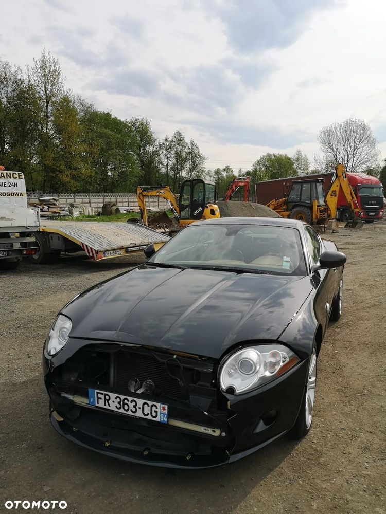 Jaguar XK - 6