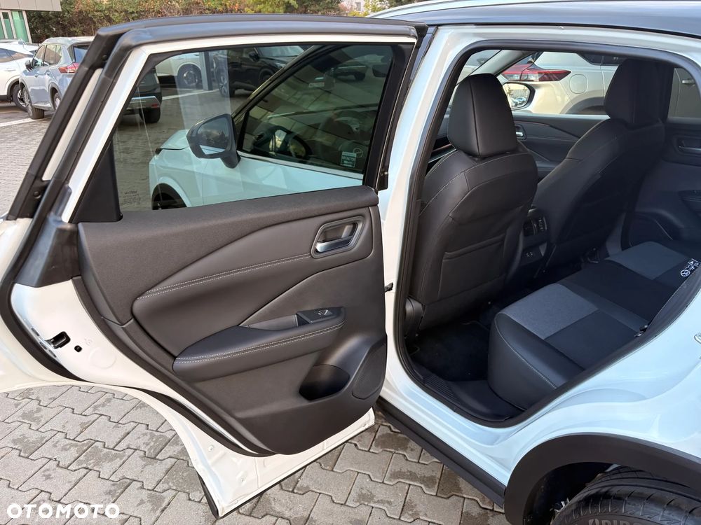 Nissan Qashqai 1.3 DIG-T mHEV N-Connecta - 34