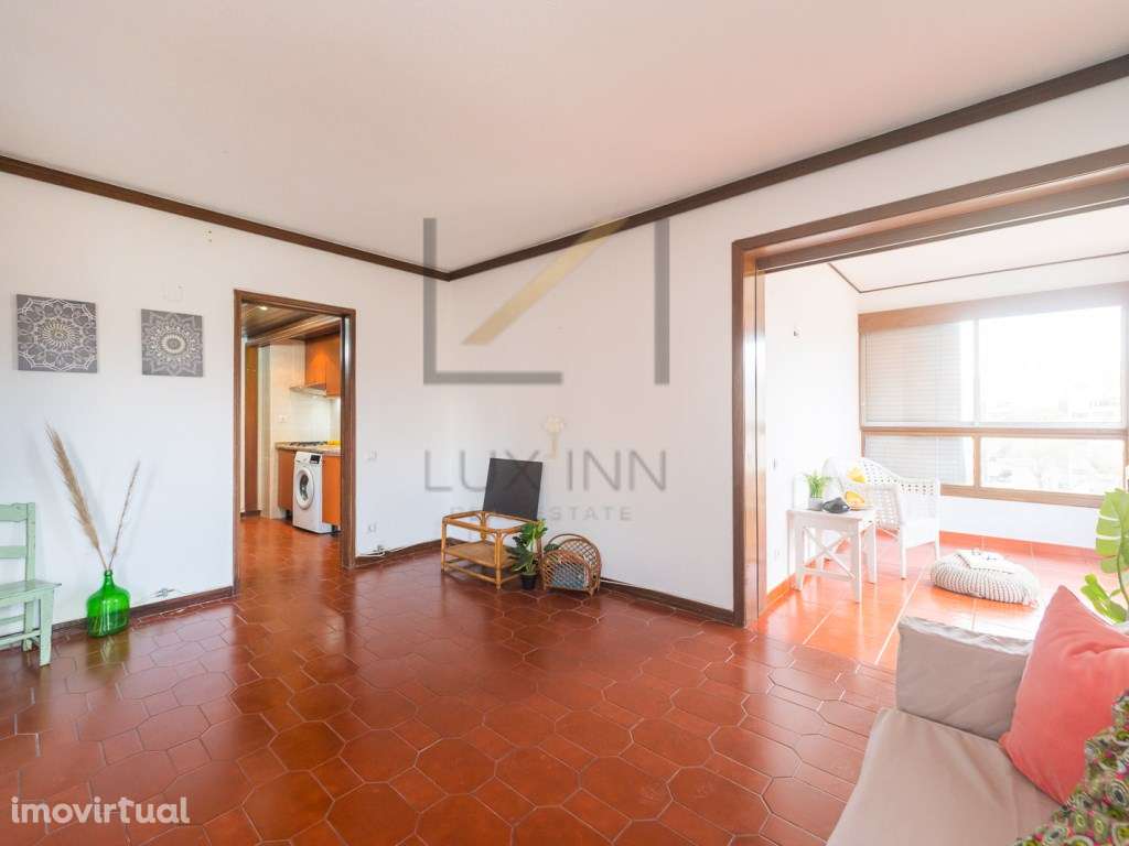 T1 luminoso c/ parqueamento e piscina | Centro S. João Estoril | Pr... - Grande imagem: 3/32