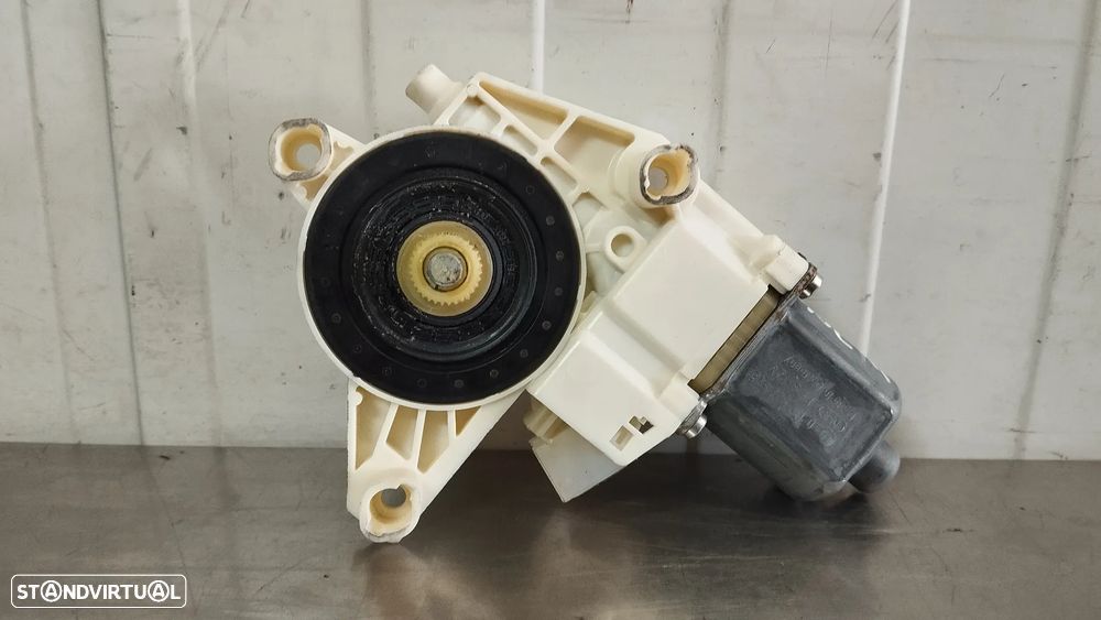 MOTOR ELETRICO DO VIDRO MERCEDES CLASSE C W204 S204 - FRENTE ESQUERDO / DIREITO / TRAS ESQ / TRAS DTO A2048200142 A2048200242 A2048200542 A2048200642 - 9