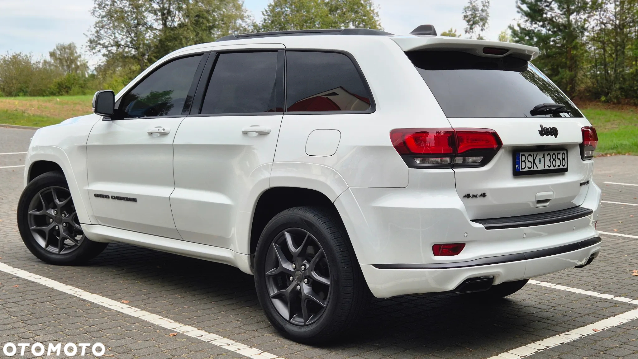 Jeep Grand Cherokee - 18