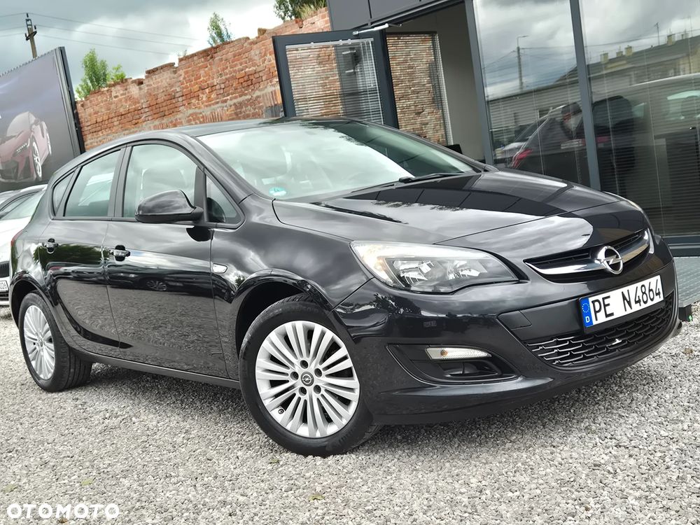 Opel Astra 1.6 CDTI Essentia - 17